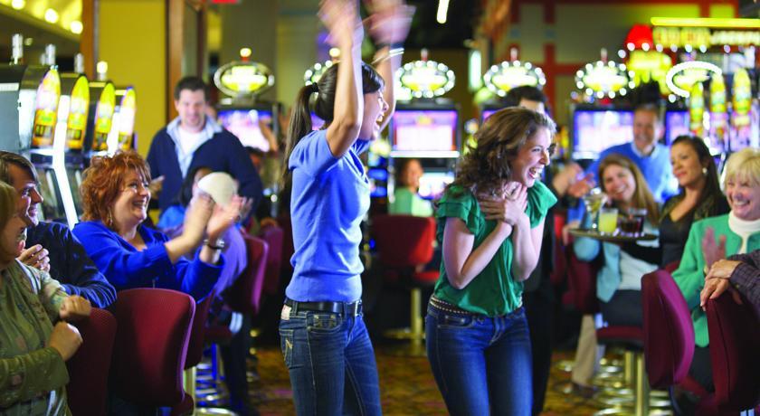 Saratoga Casino Hotel Saratoga Springs Eksteriør bilde