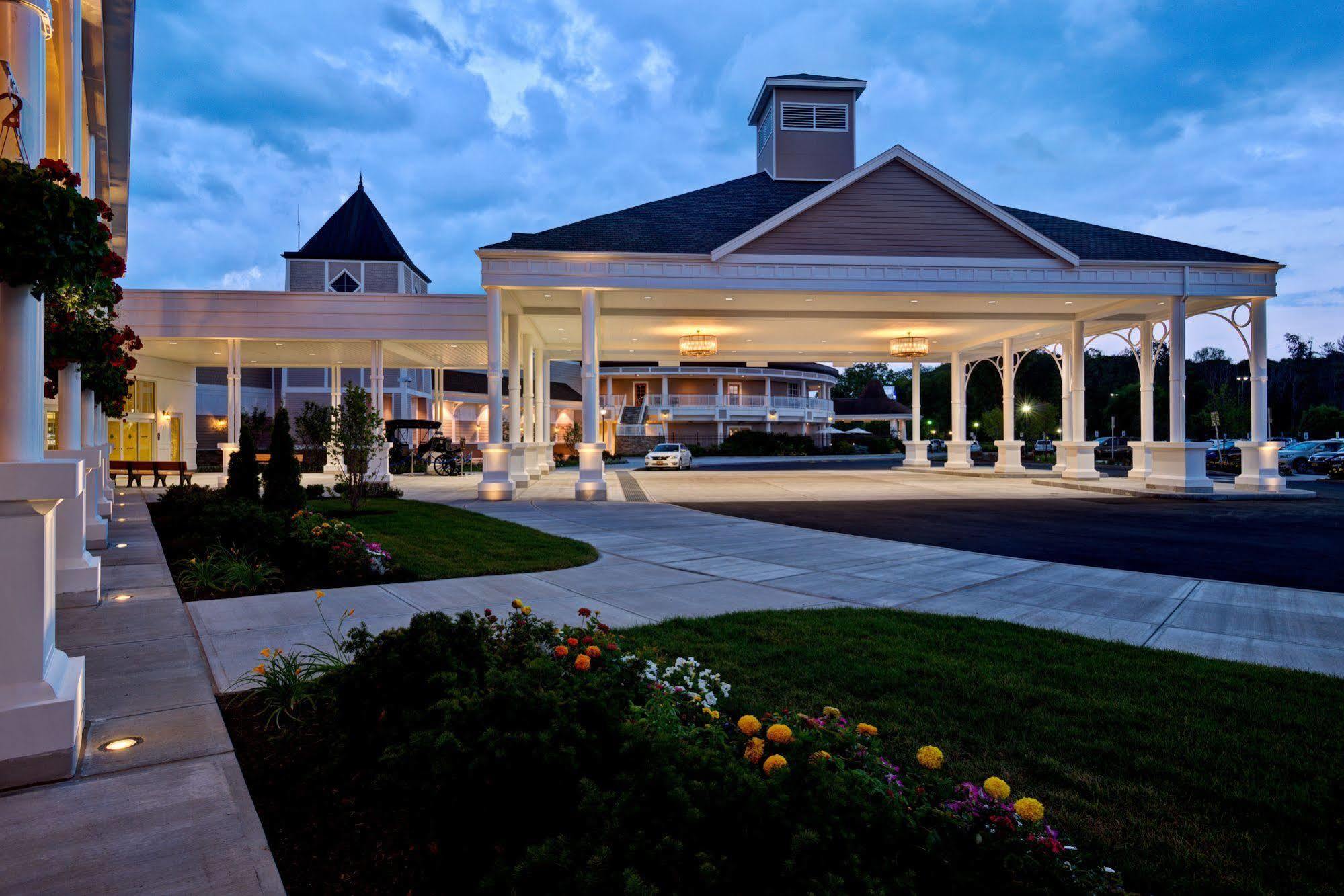 Saratoga Casino Hotel Saratoga Springs Eksteriør bilde